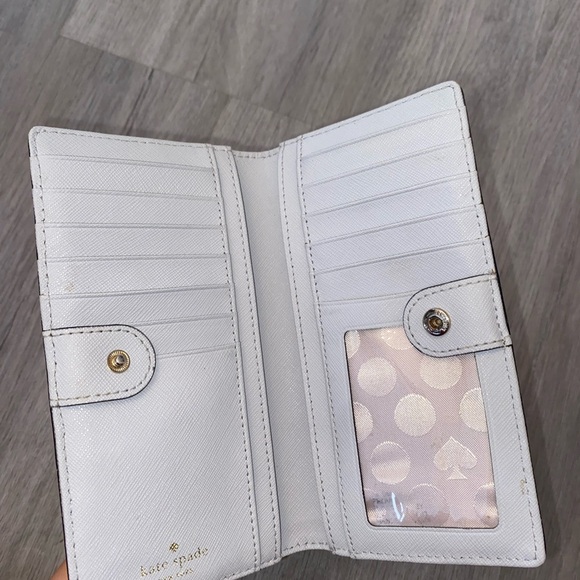 Kate spade clutch - Picture 3 of 3